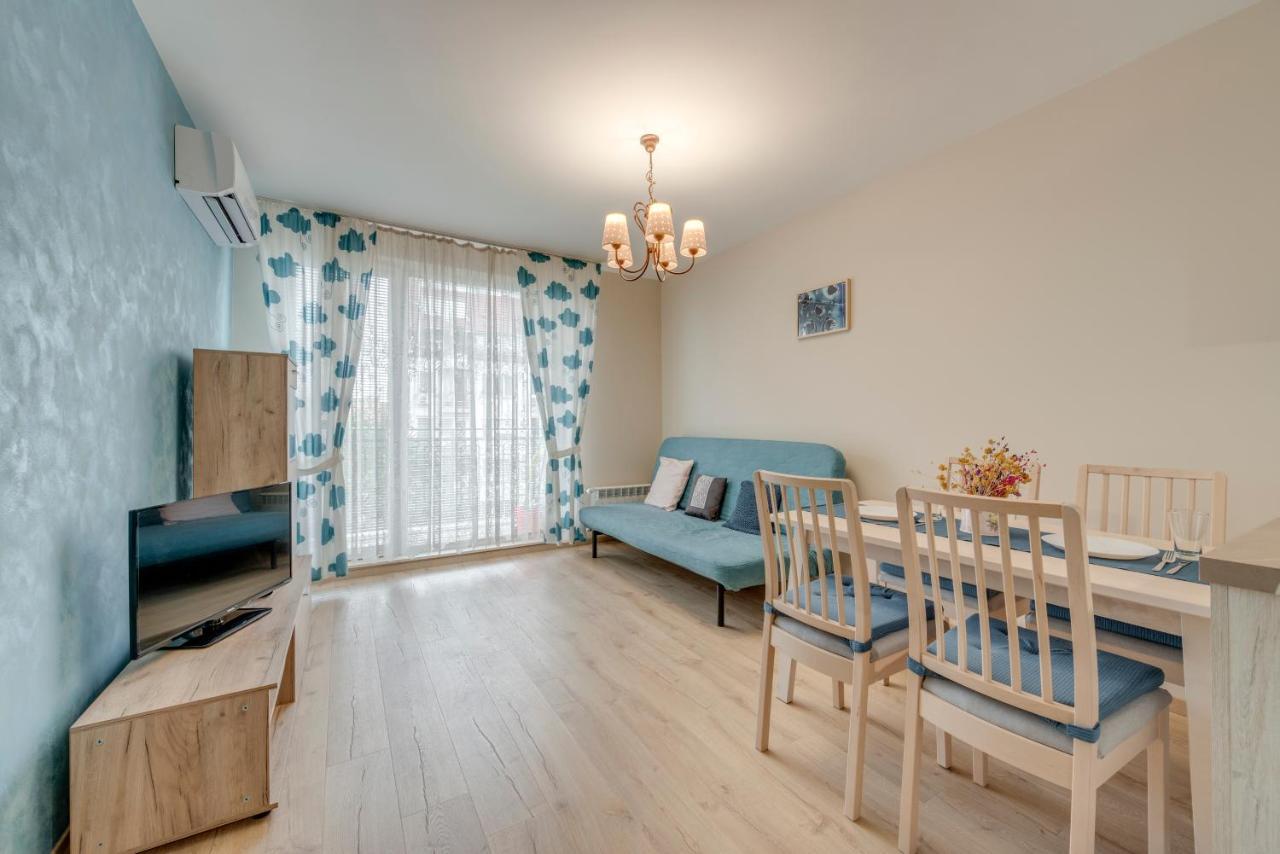 Bright And Newly Refurbished Near Center Apartament